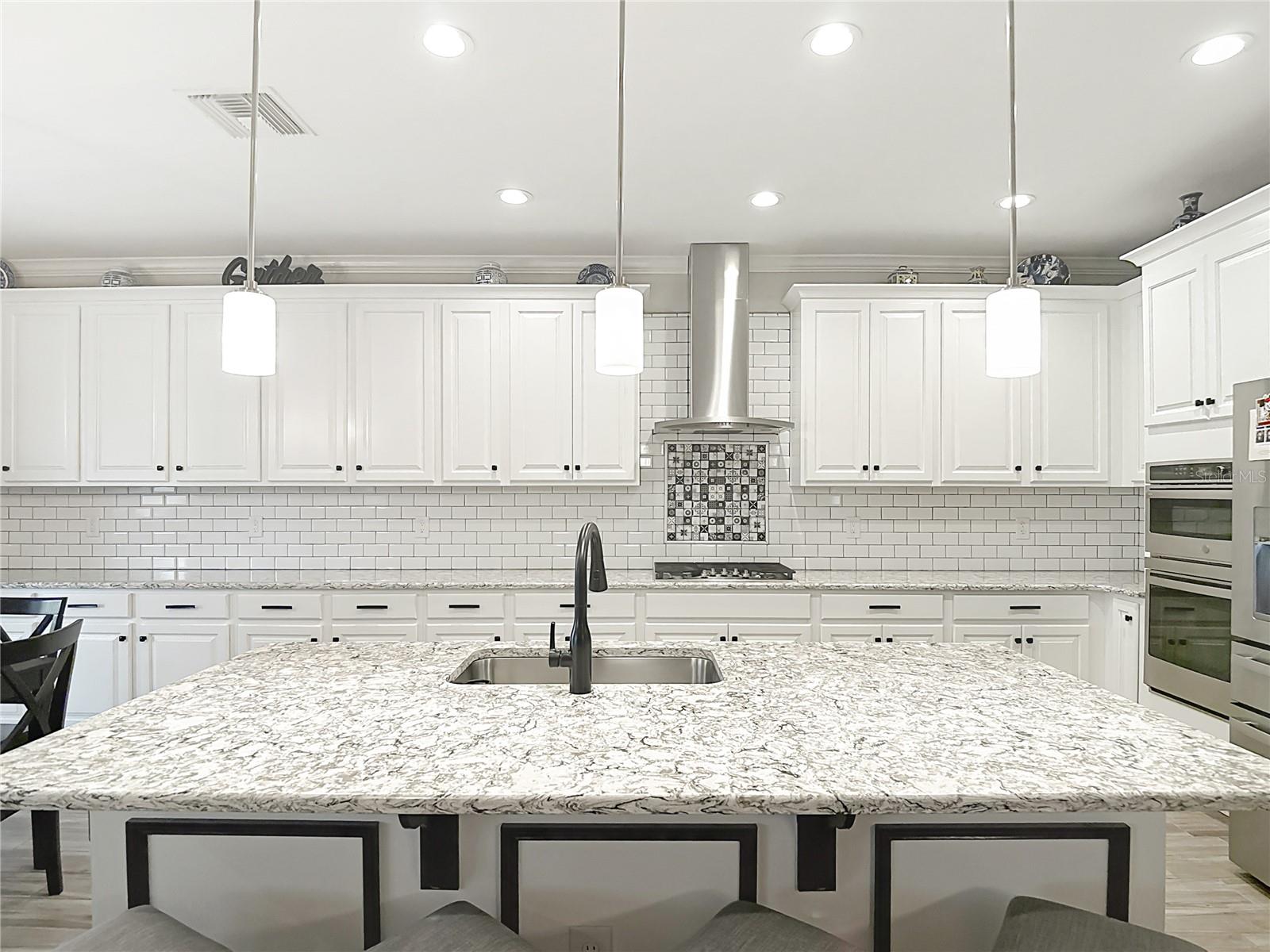 Image 11 of 93 For 18079 Romanesque Court