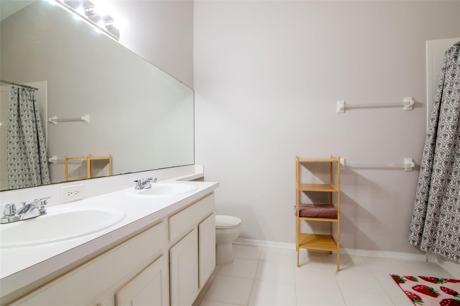 Image 18 of 29 For 2316 Lake Woodberry Circle