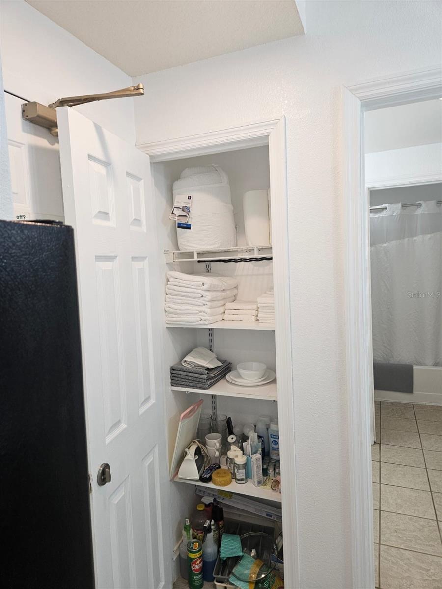 Image 15 of 49 For 7601 Canada Avenue 220