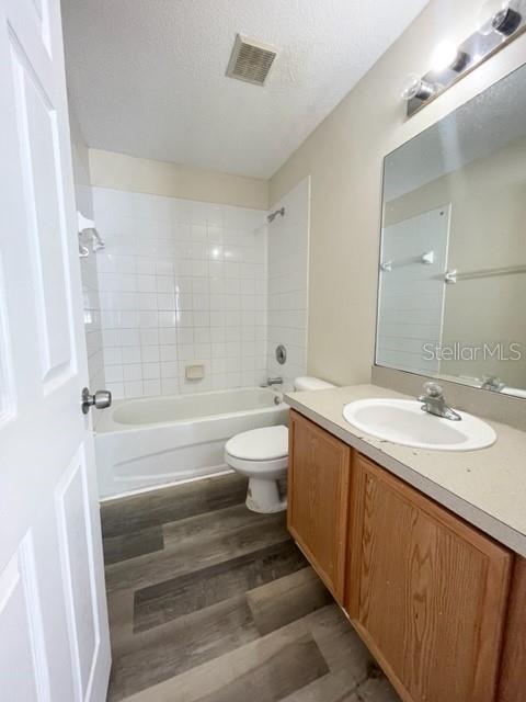 Image 11 of 26 For 7304 Bank Drive