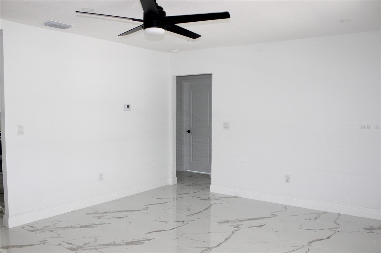 Image 2 of 44 For 1109 Obrien Street