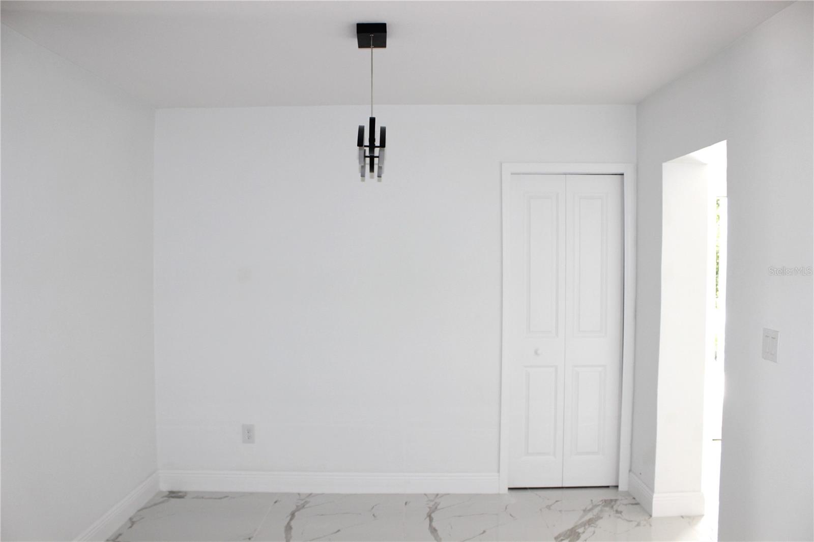 Image 9 of 44 For 1109 Obrien Street