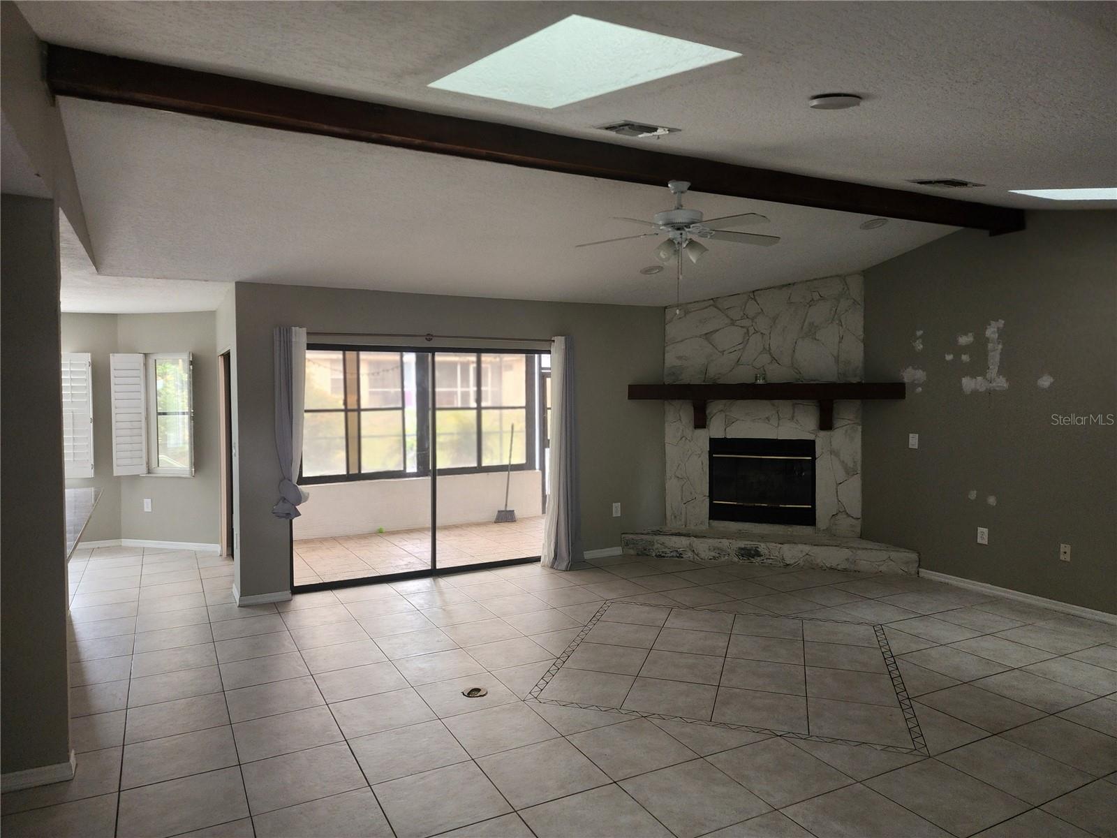 Image 12 of 19 For 5504 Carbine Court