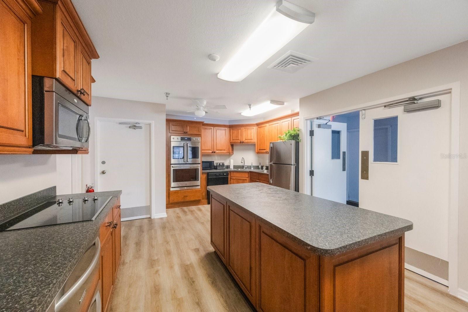 Image 28 of 45 For 7963 Sailboat Key Boulevard S 502