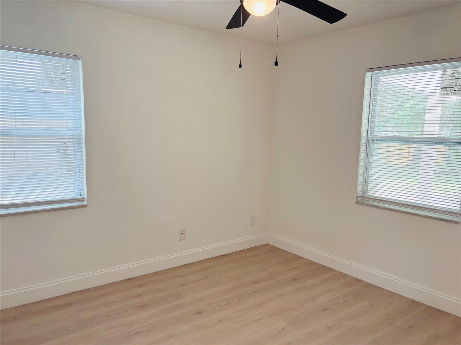 Image 15 of 18 For 12909 Forest Hills Drive