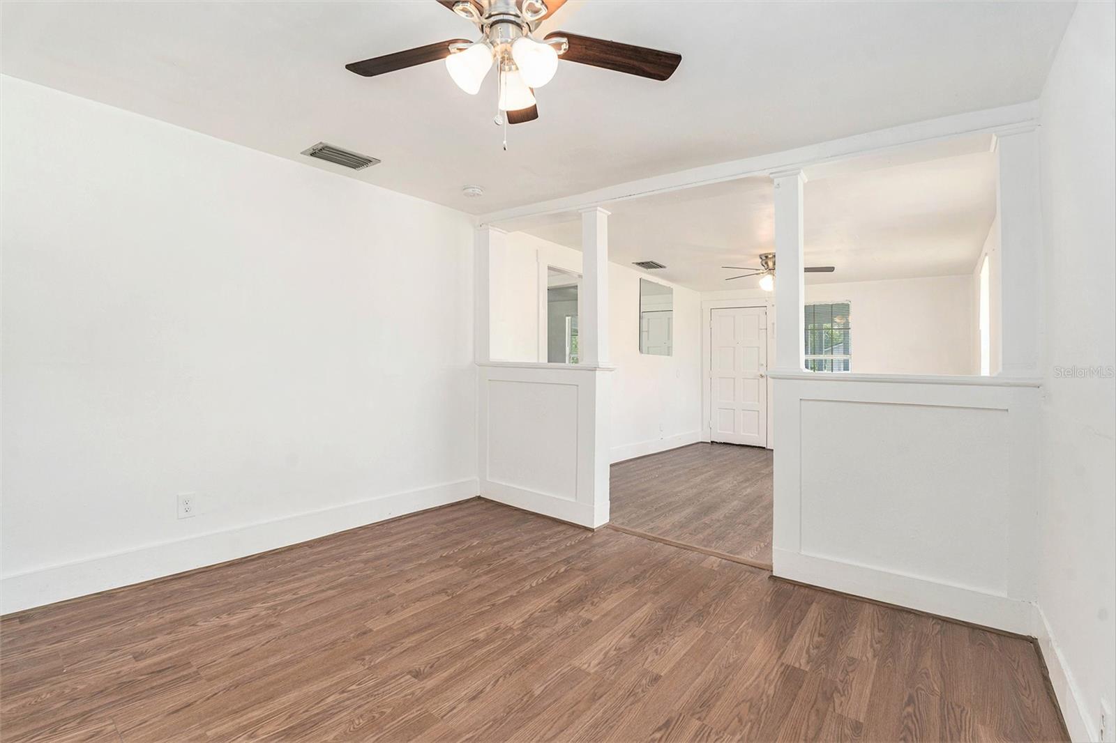 Listing photo id 9 for 3008 Wilder Avenue