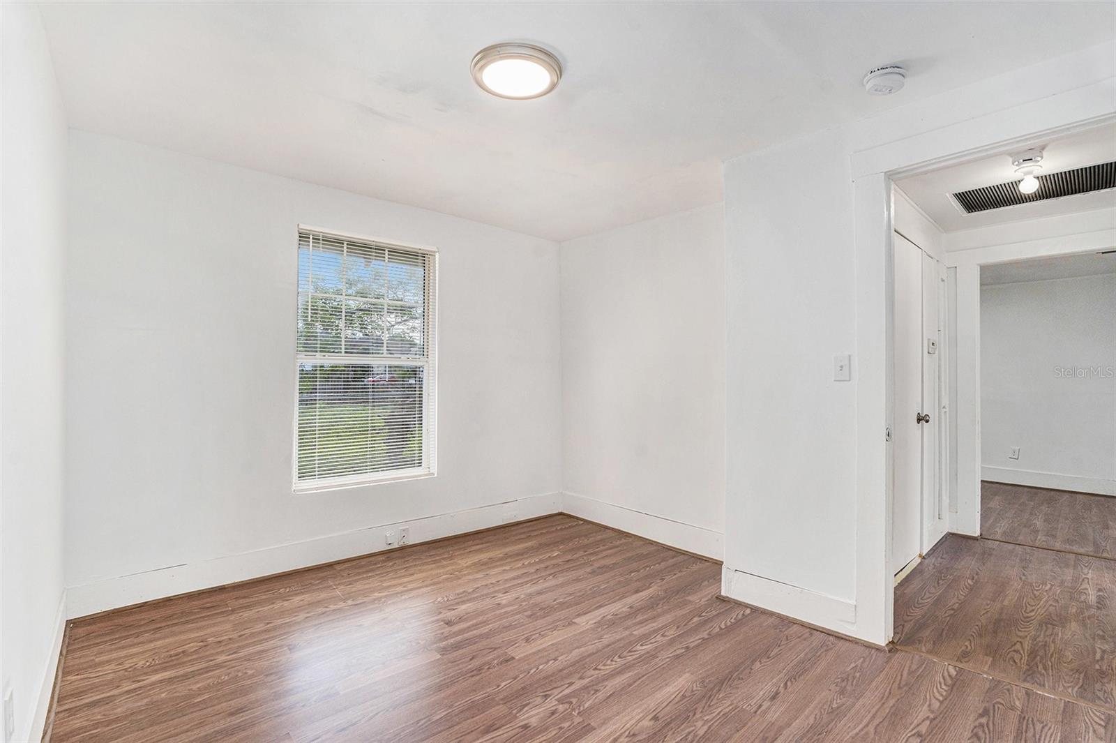 Listing photo id 20 for 3008 Wilder Avenue