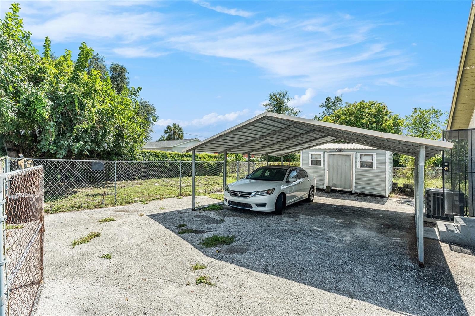 Listing photo id 25 for 3008 Wilder Avenue