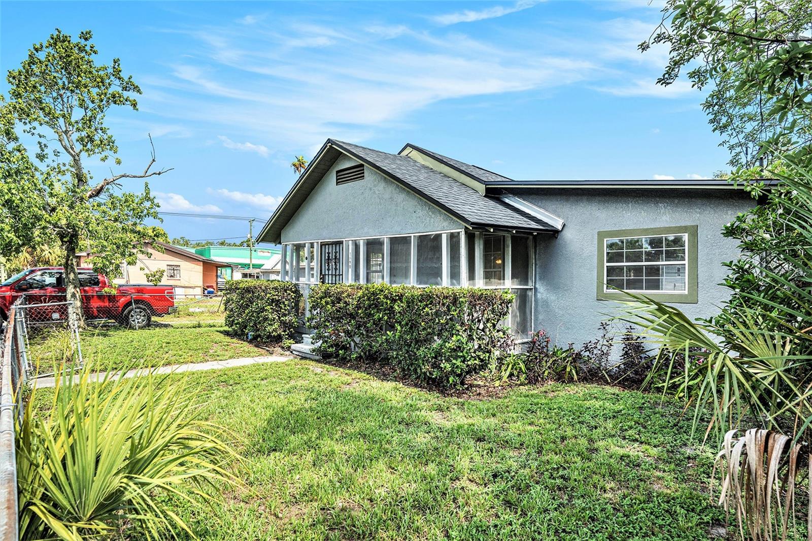 Listing photo id 1 for 3008 Wilder Avenue