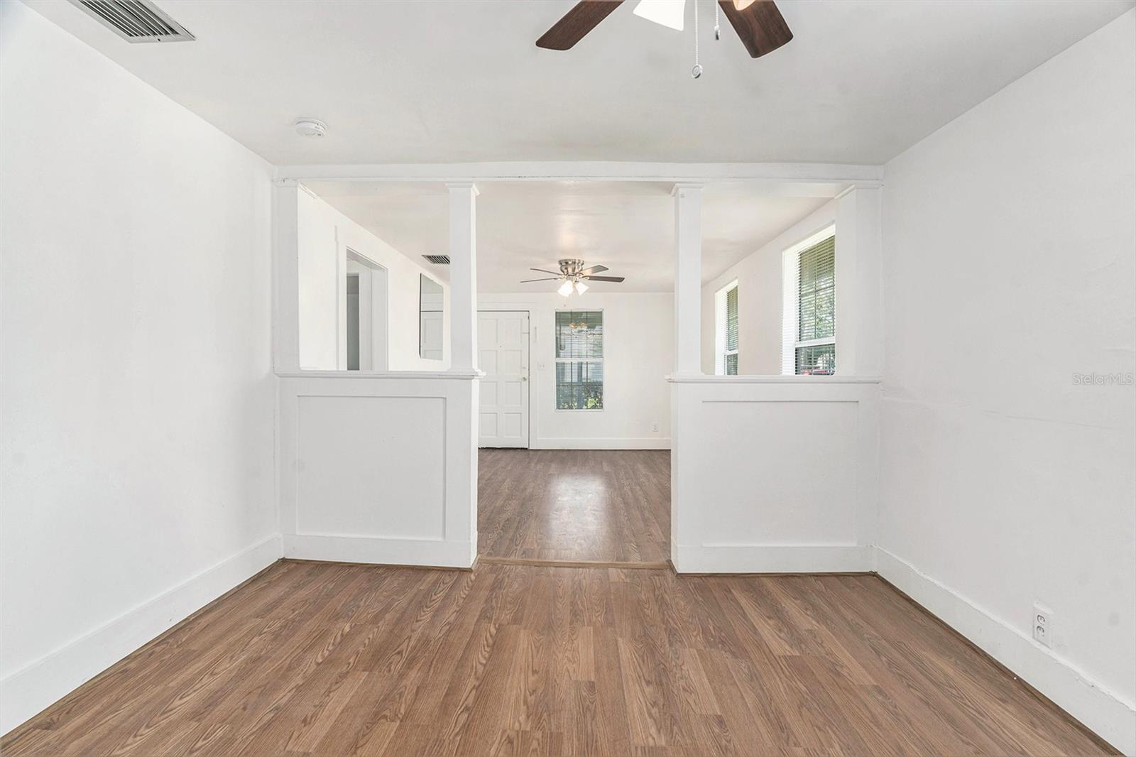 Listing photo id 7 for 3008 Wilder Avenue
