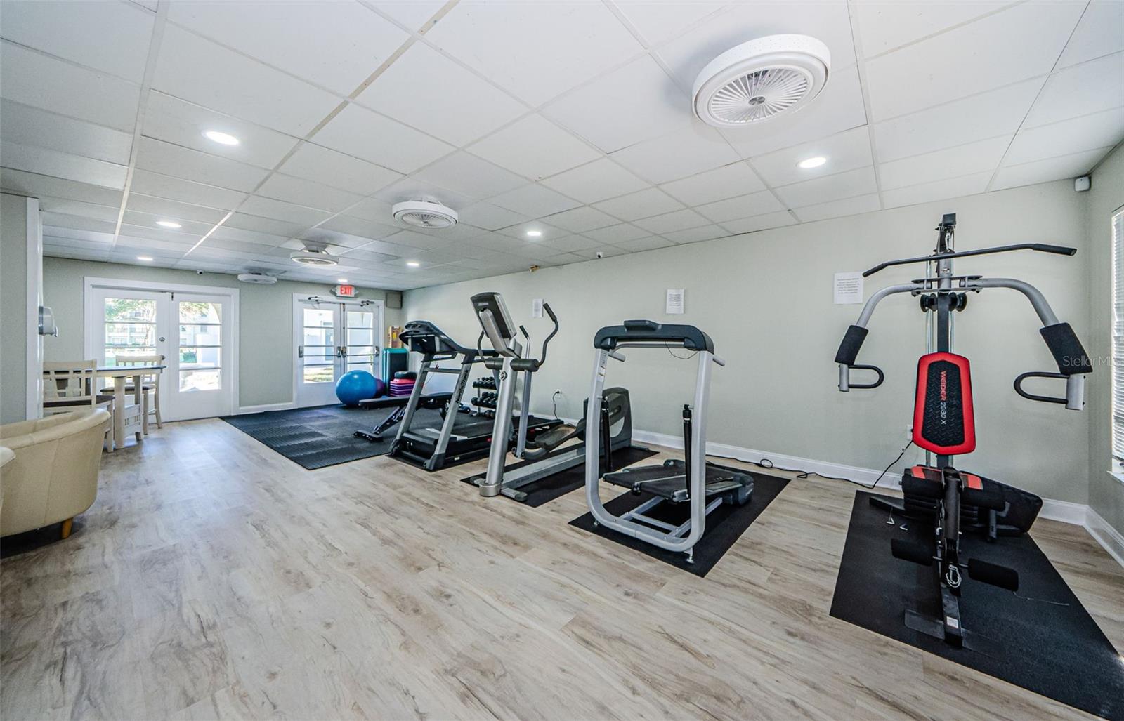 Image 31 of 43 For 2700 Bayshore Boulevard 5210