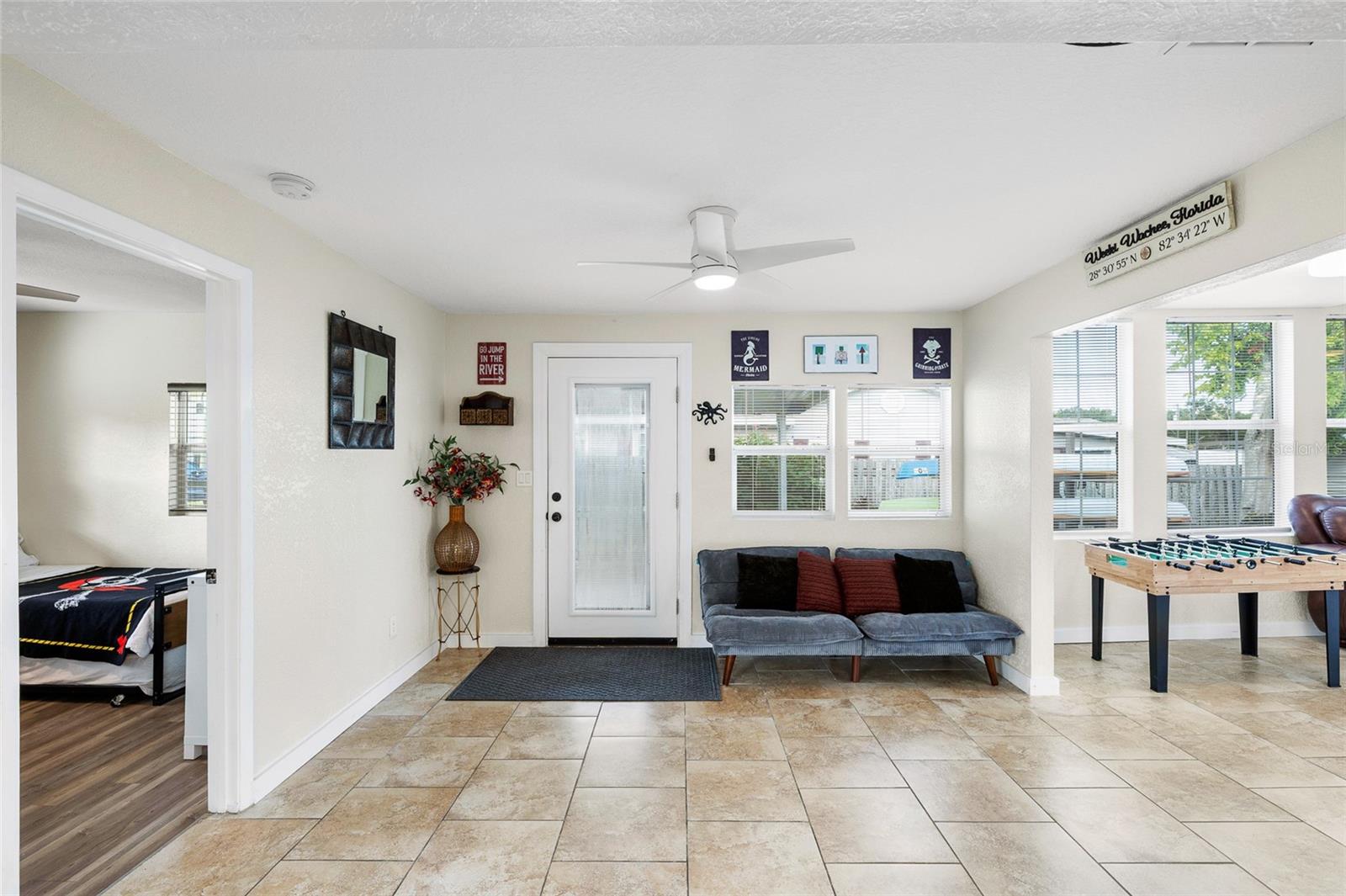 Image 4 of 44 For 5336 Circle Drive