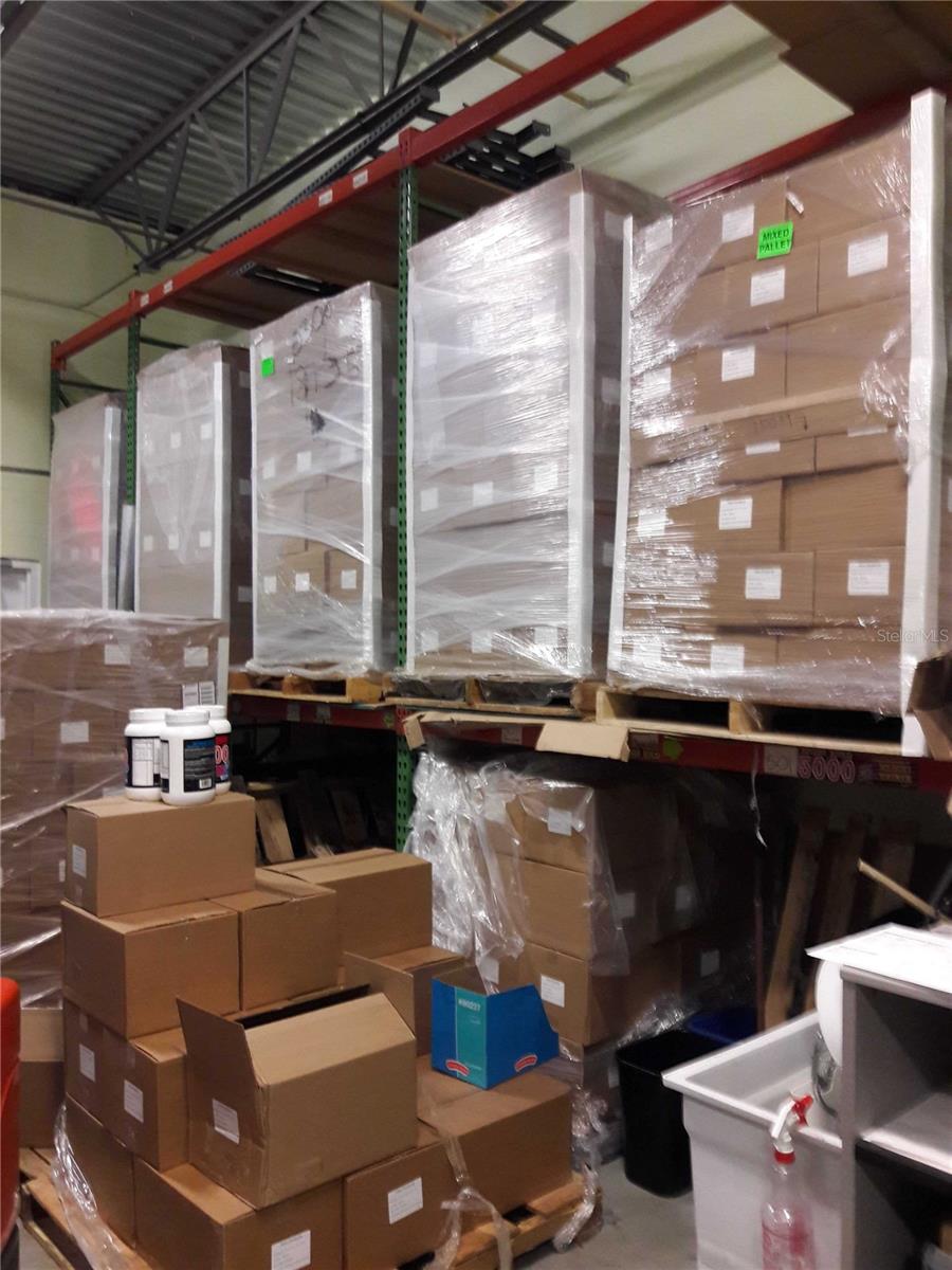 Image 6 of 15 For 515 27th Street E 7