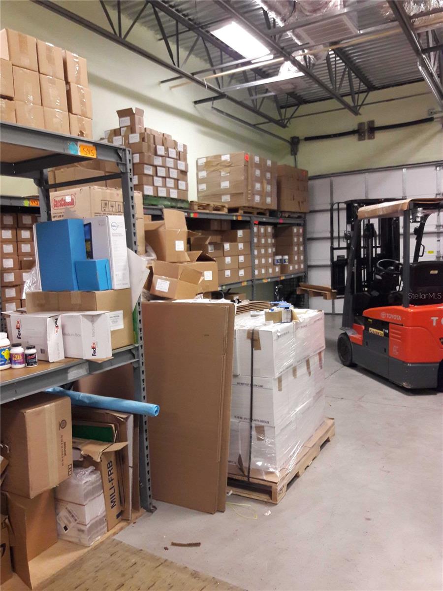 Image 7 of 15 For 515 27th Street E 7