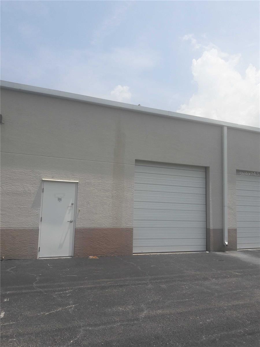 Image 9 of 15 For 515 27th Street E 7