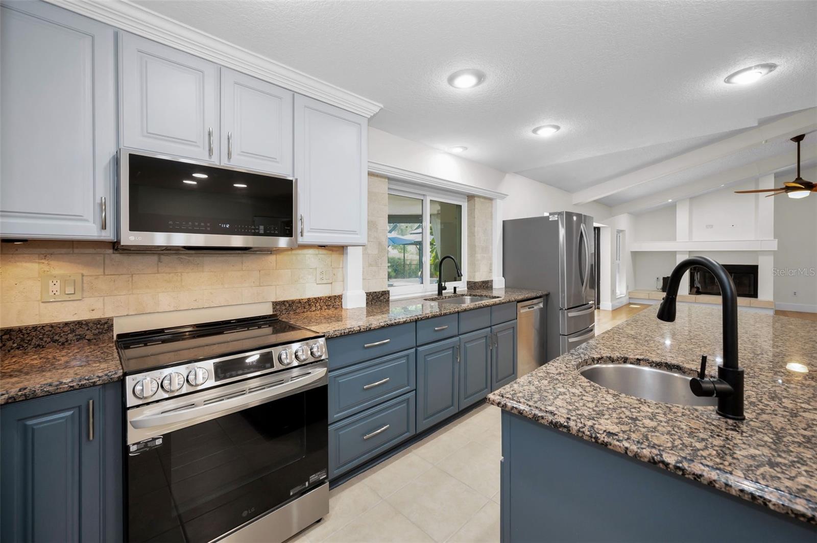Image 13 of 52 For 3089 Ashland Terrace