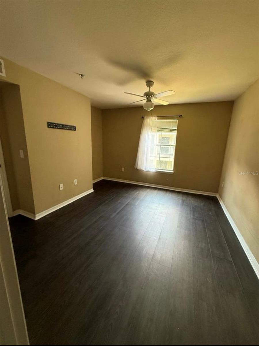 Image 8 of 29 For 8517 Island Breeze Lane 207