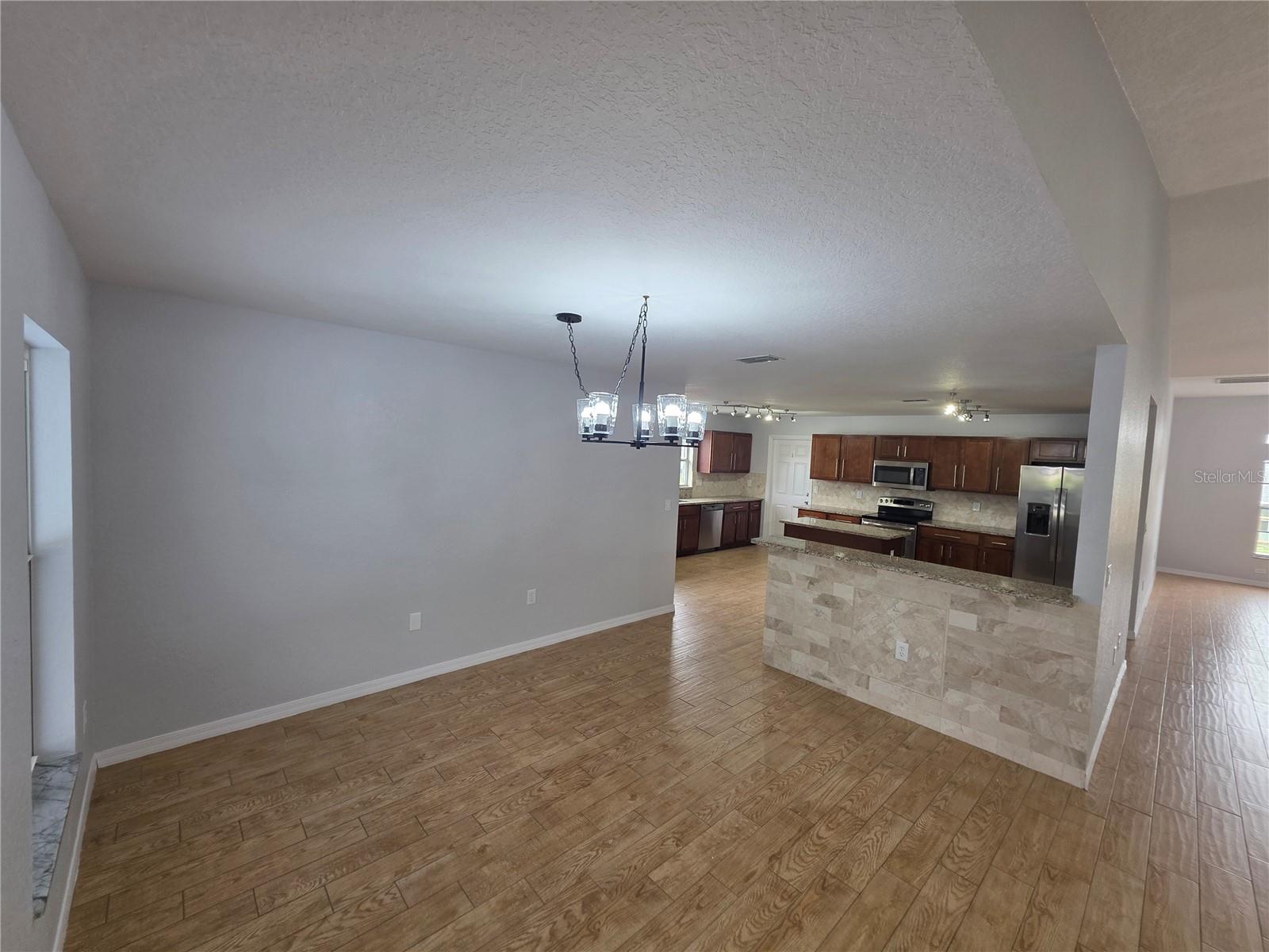 Image 12 of 51 For 13551 Banner Road