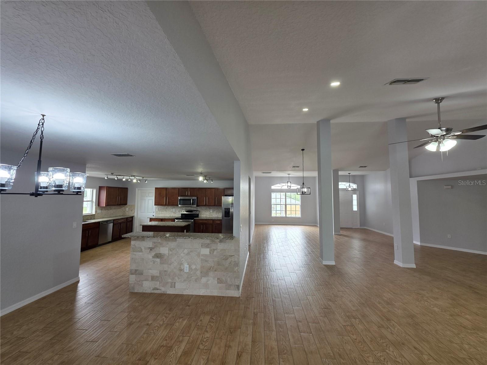 Image 13 of 51 For 13551 Banner Road