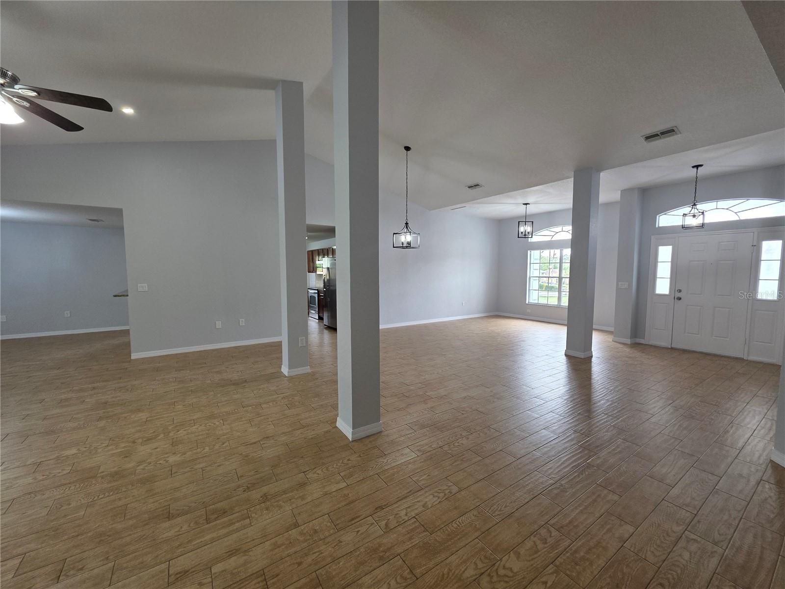 Image 7 of 51 For 13551 Banner Road