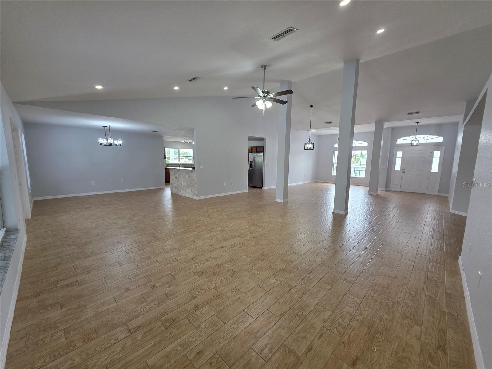 Image 8 of 51 For 13551 Banner Road