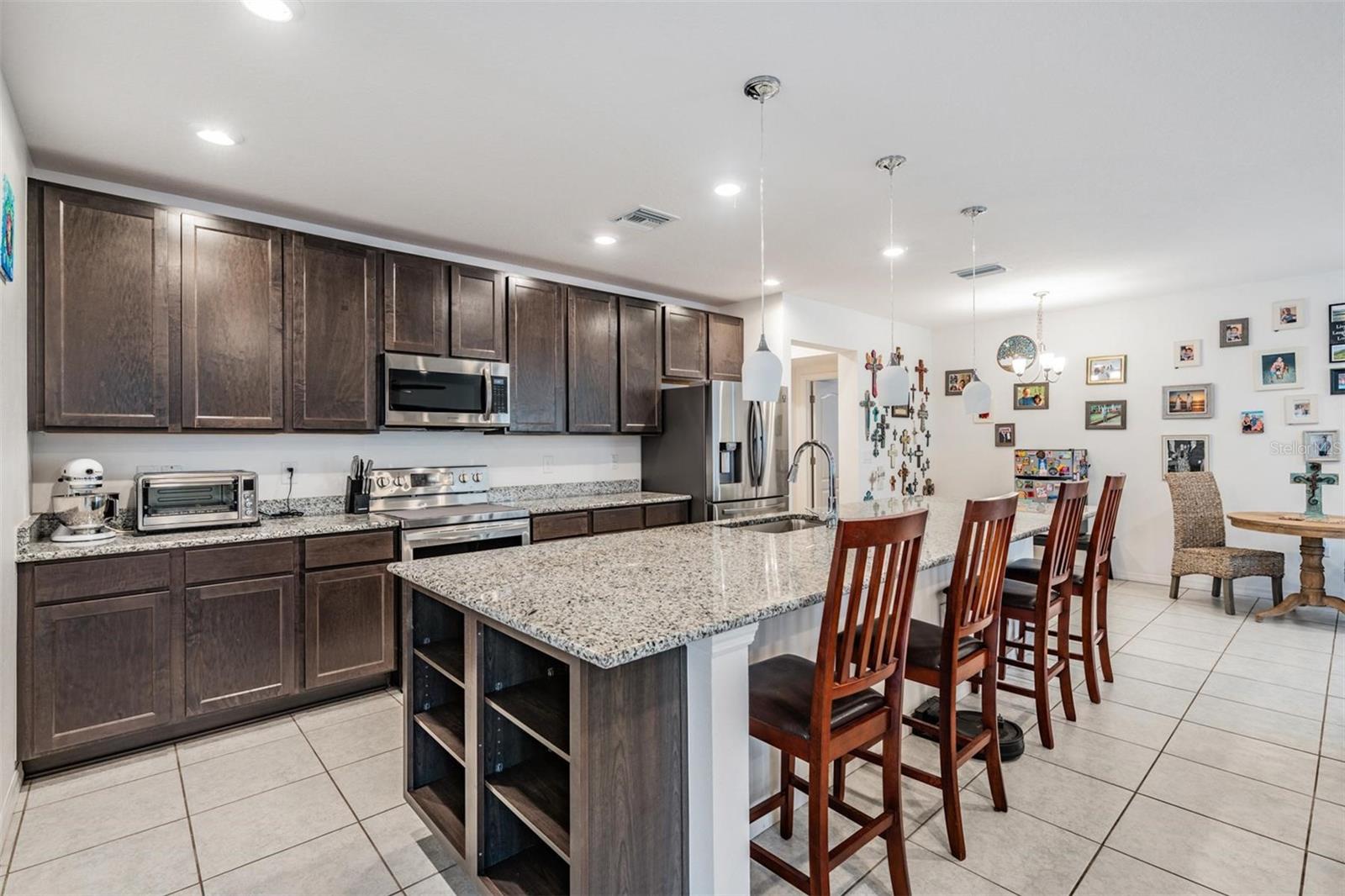 Image 3 of 30 For 344 Dartmouth Avenue