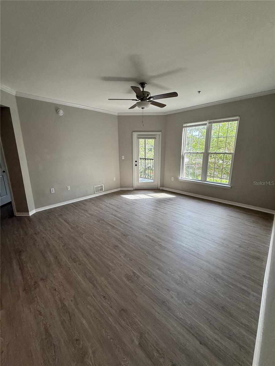 Image 2 of 15 For 10019 Courtney Palms Boulevard 204