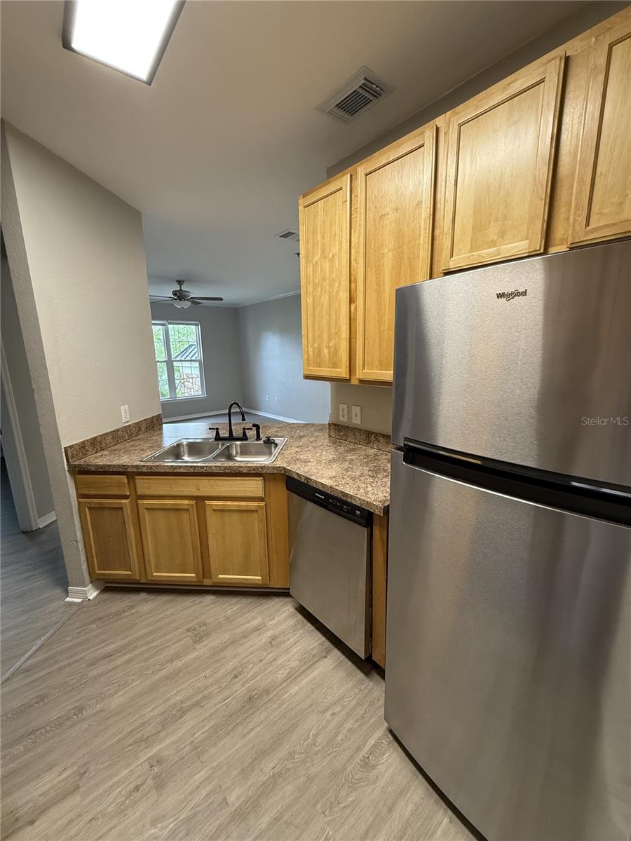 Image 5 of 15 For 10019 Courtney Palms Boulevard 204