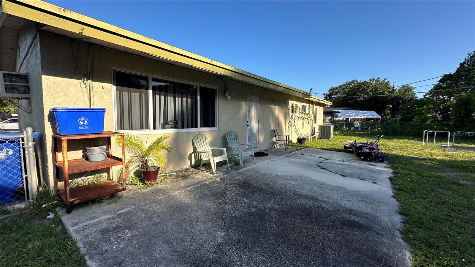 Listing photo id 7 for 1701 10th Avenue