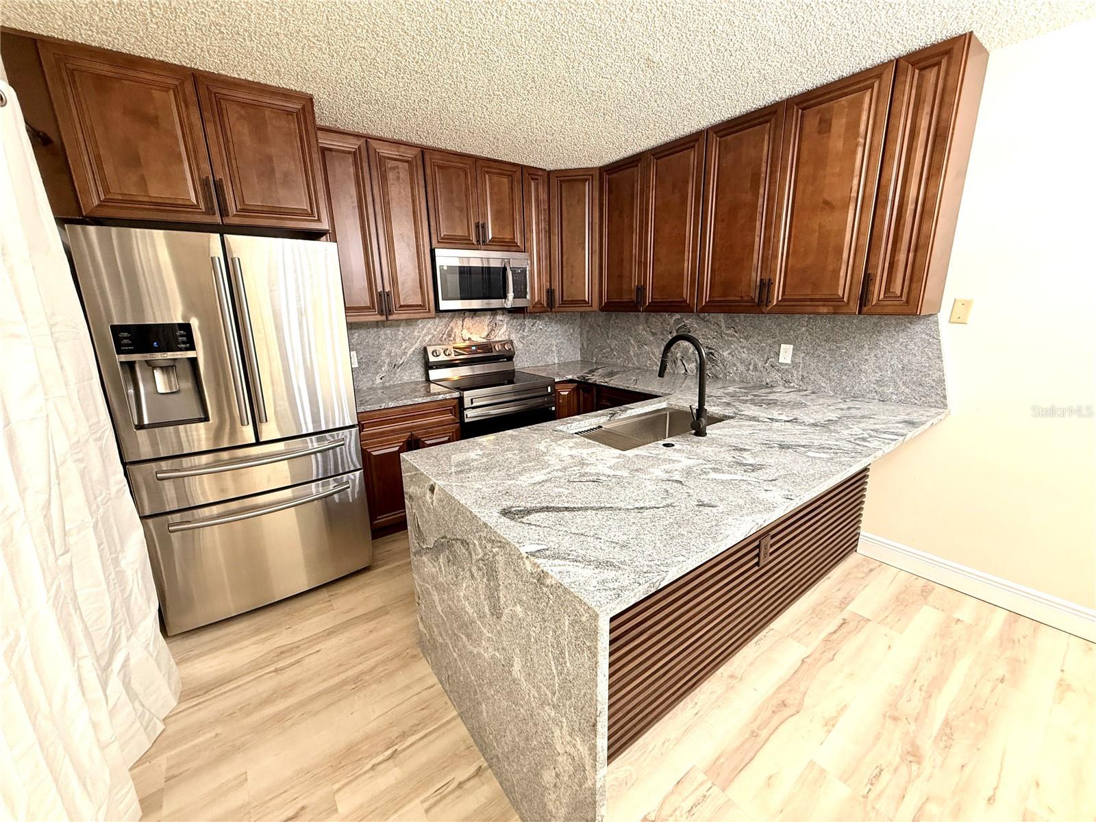 Image 12 of 60 For 2765 5th Ct  