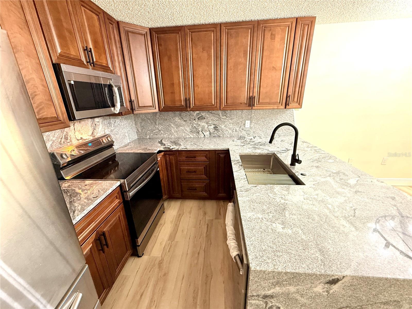 Image 13 of 60 For 2765 5th Ct  