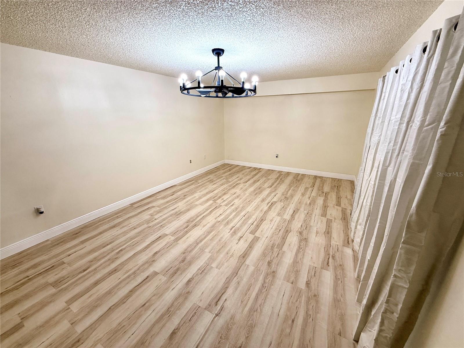 Image 16 of 60 For 2765 5th Ct  