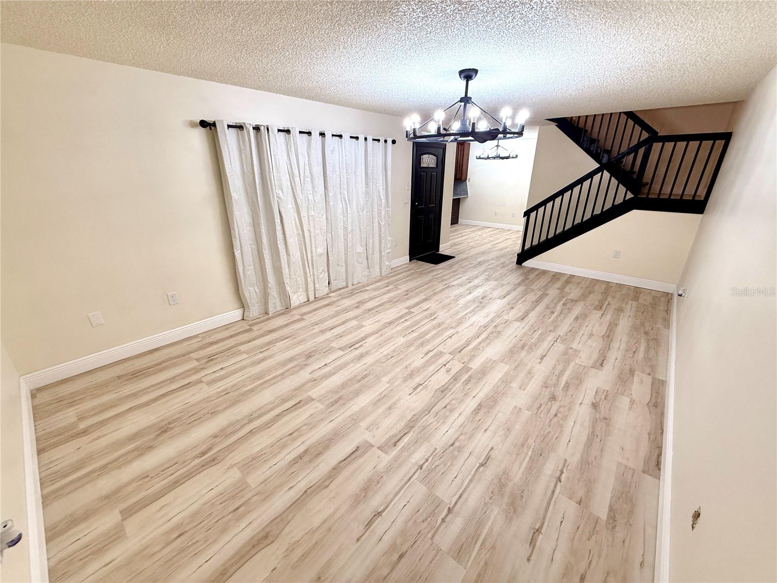 Image 21 of 60 For 2765 5th Ct  