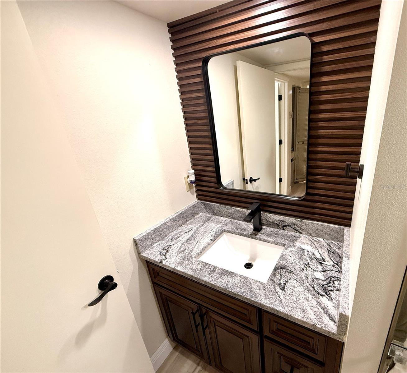 Image 33 of 60 For 2765 5th Ct  