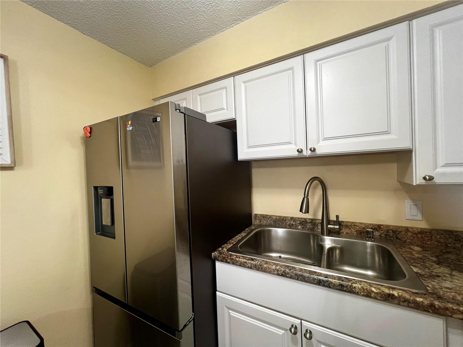 Image 10 of 35 For 4215 Bay Drive 1707c