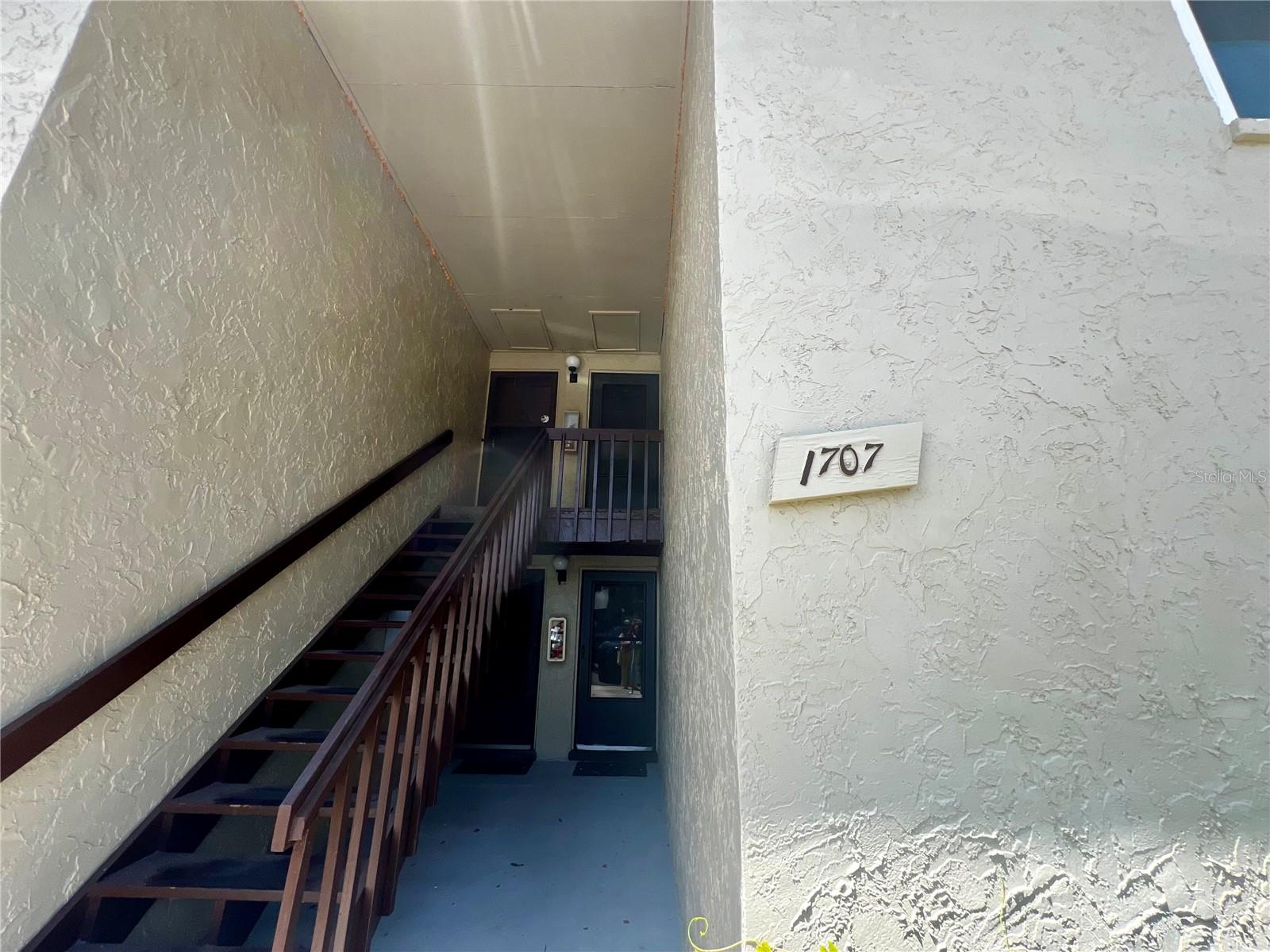 Image 2 of 35 For 4215 Bay Drive 1707c