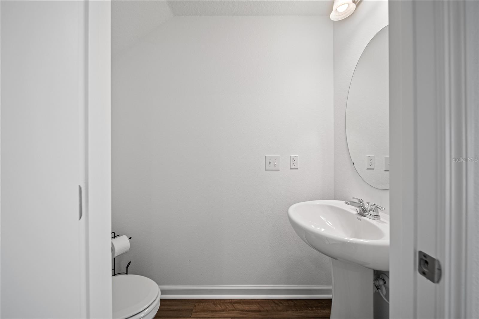 Image 11 of 23 For 6171 Calle Ochoa Street