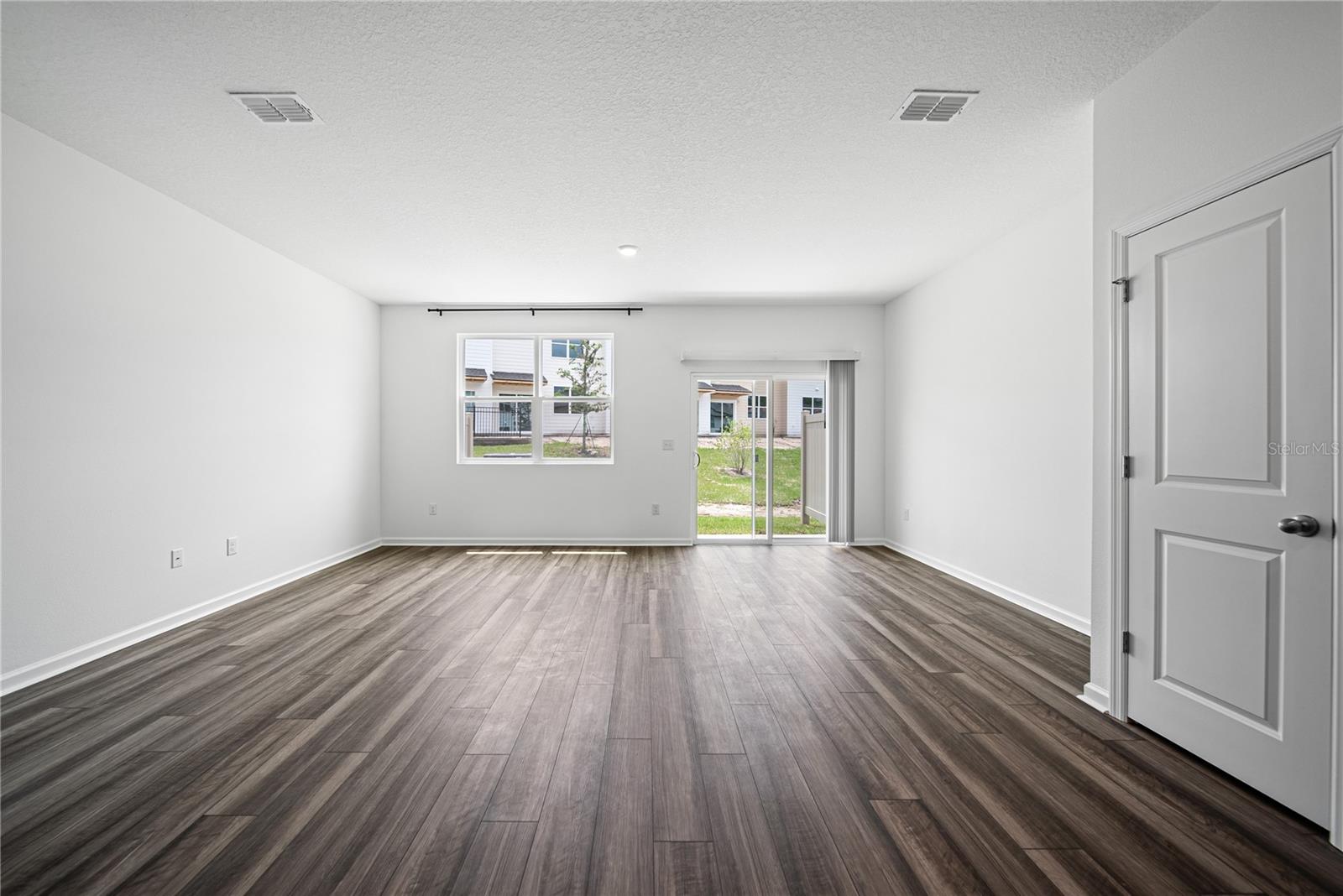 Image 6 of 23 For 6171 Calle Ochoa Street
