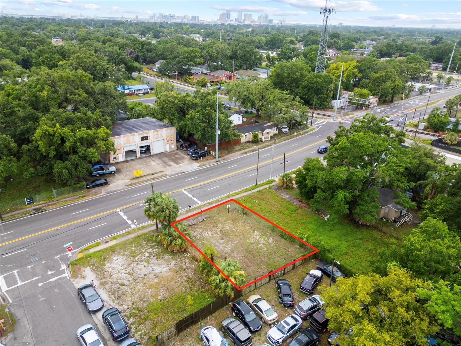 Listing photo id 11 for 3012 Dr Martin Luther King Jr Boulevard
