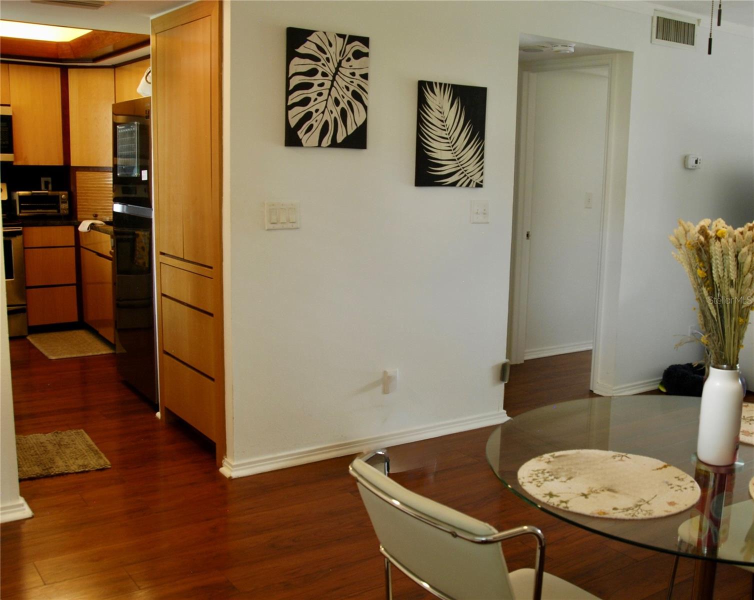 Image 3 of 23 For 2737 Enterprise Road E 192