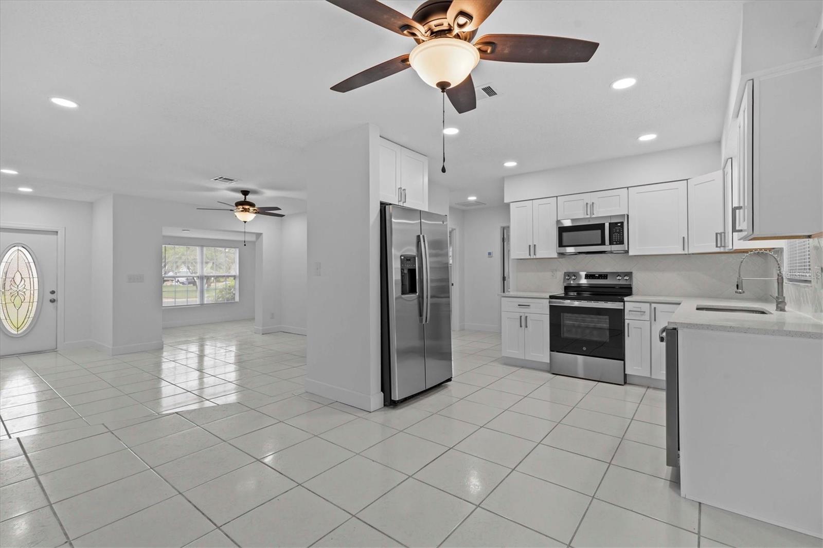 Image 11 of 31 For 326 Circle Drive