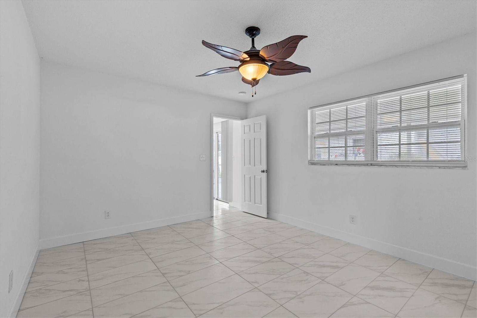 Image 19 of 31 For 326 Circle Drive