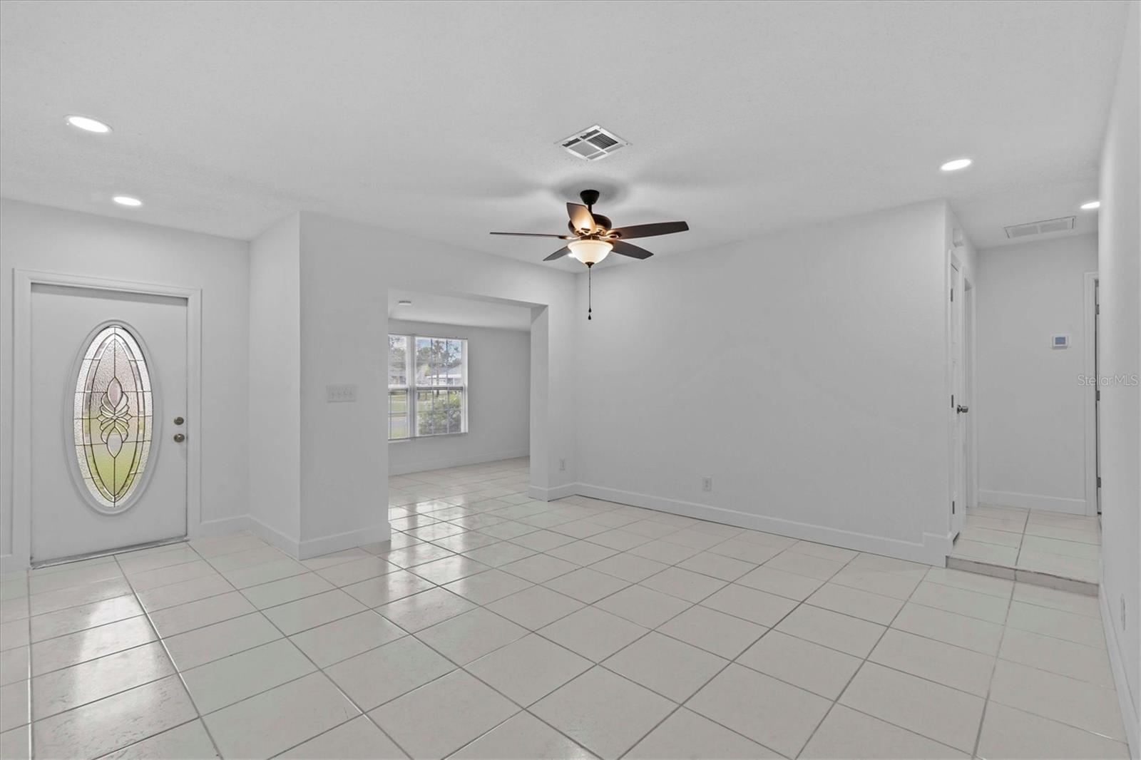 Image 6 of 31 For 326 Circle Drive