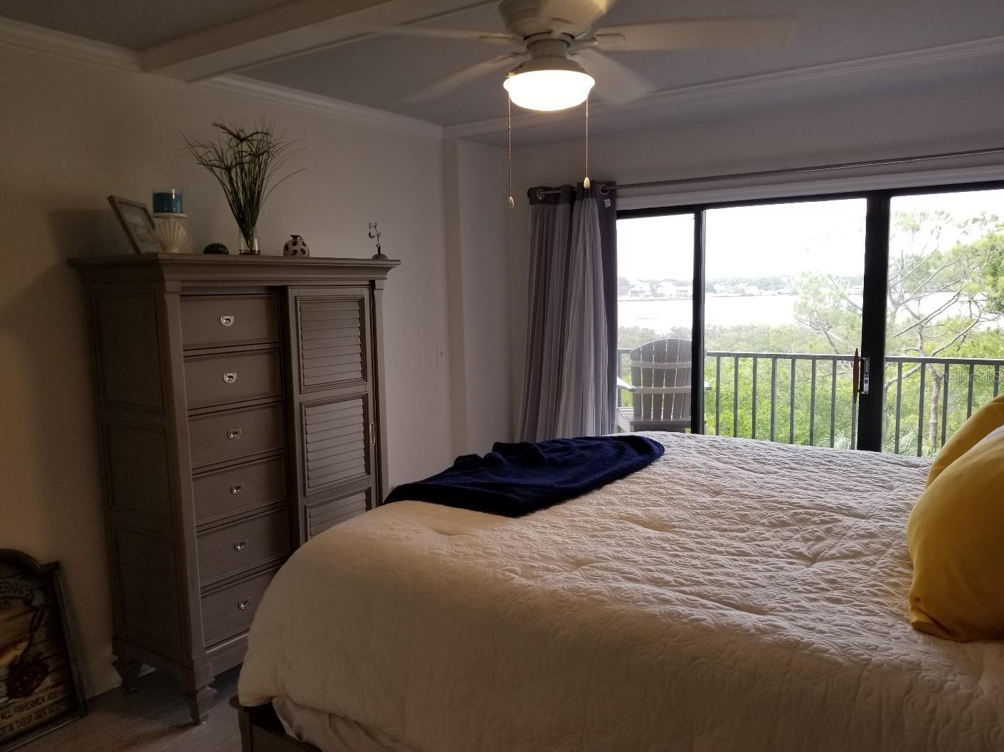 Image 14 of 25 For 2700 Bayshore Boulevard 11-302