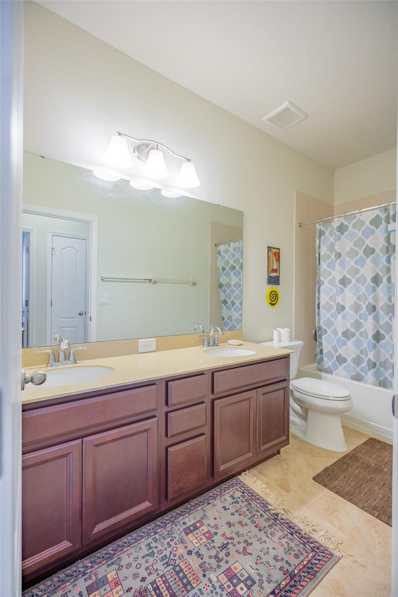 Image 17 of 27 For 11038 Spring Point Circle