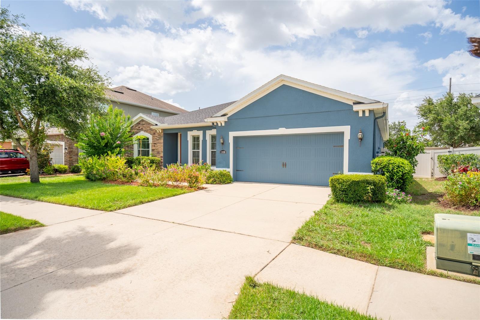 Image 21 of 27 For 11038 Spring Point Circle
