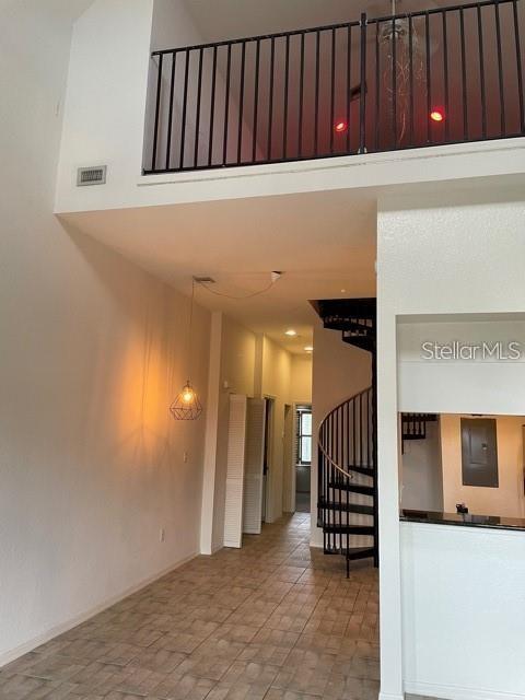 Image 4 of 6 For 2002 5th Avenue 213