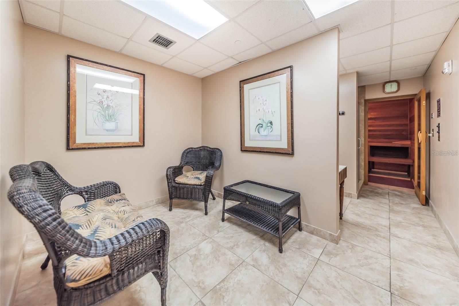 Image 22 of 31 For 400 Island Way 1606