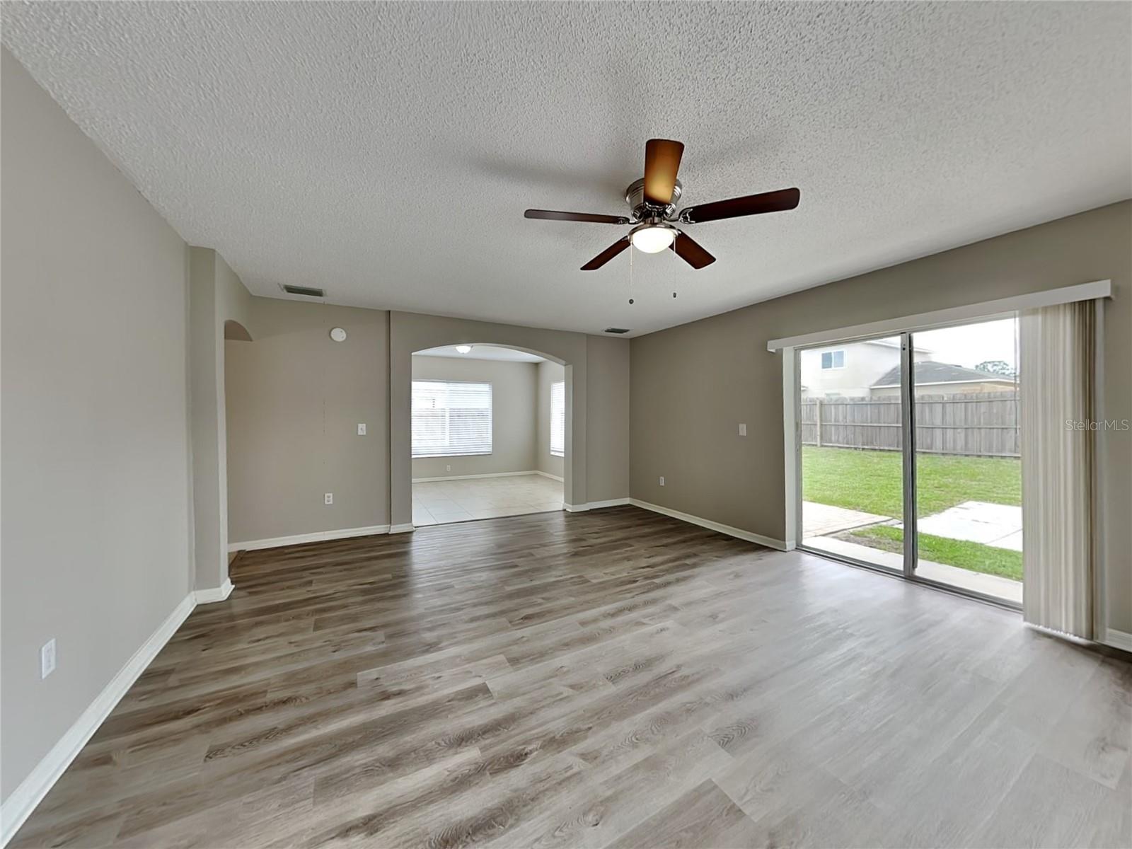 Image 2 of 20 For 4409 Reynolds Creek Avenue