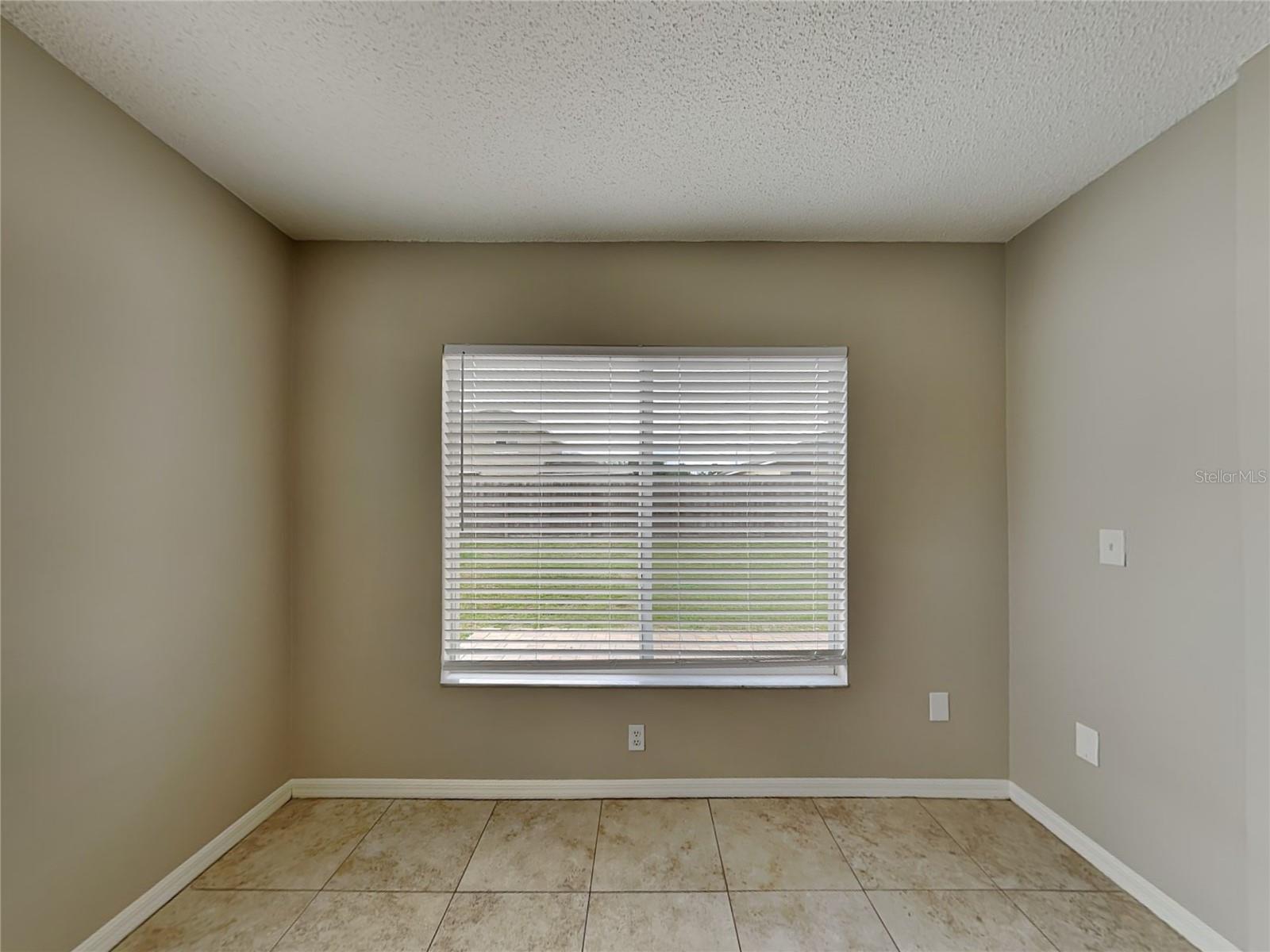 Image 7 of 20 For 4409 Reynolds Creek Avenue